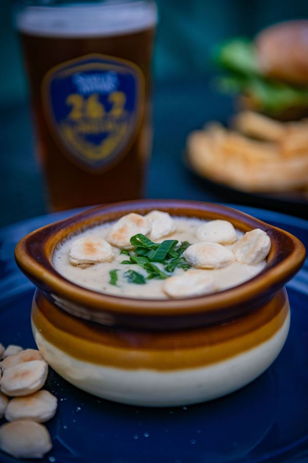 A bowl of clam chowder