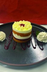 An image of the Longwood Grille and Bar food and atmosphere